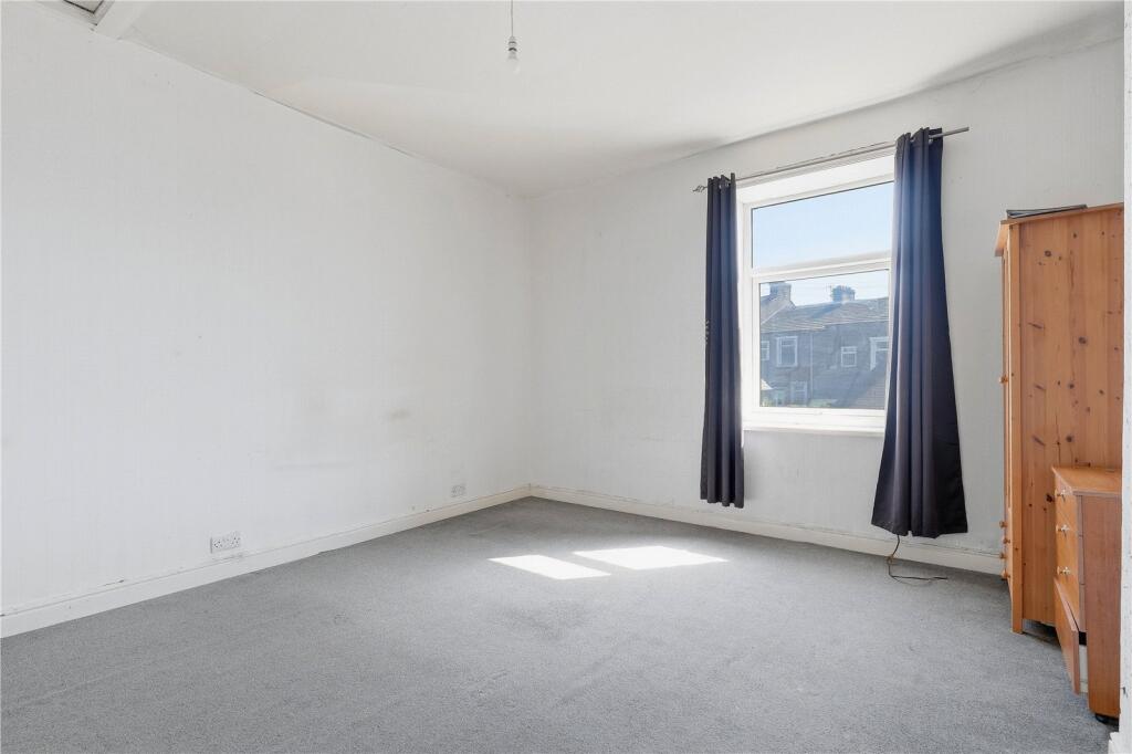 North Street, Colne, Lancashire, BB8 - More