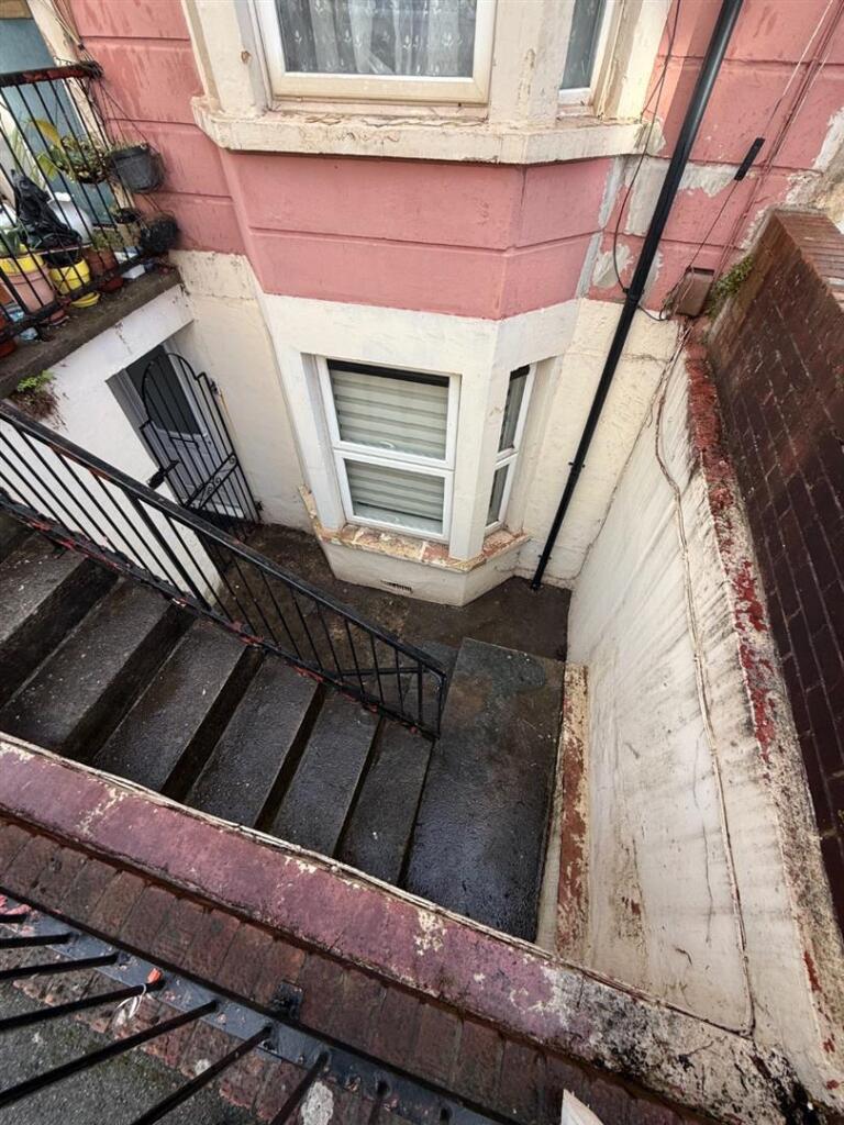 Apartment in Bristol, Stokes Croft, St Paul's - View 4