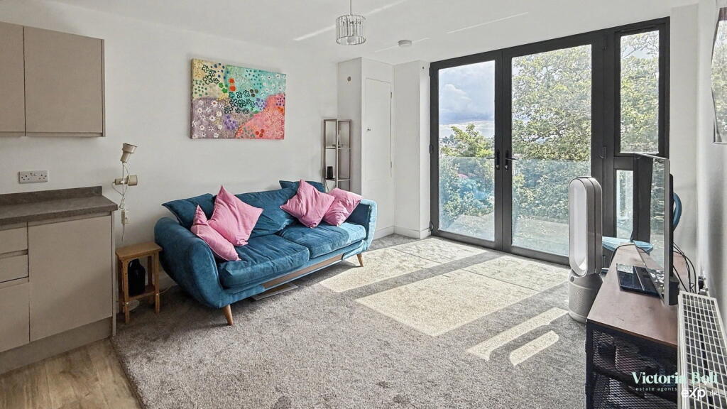 Apartment in Plymouth - View 4