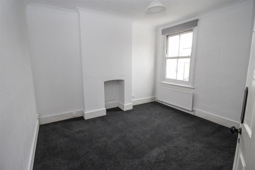 Apartment in Southend-on-Sea, Milton, Prittlewell - More