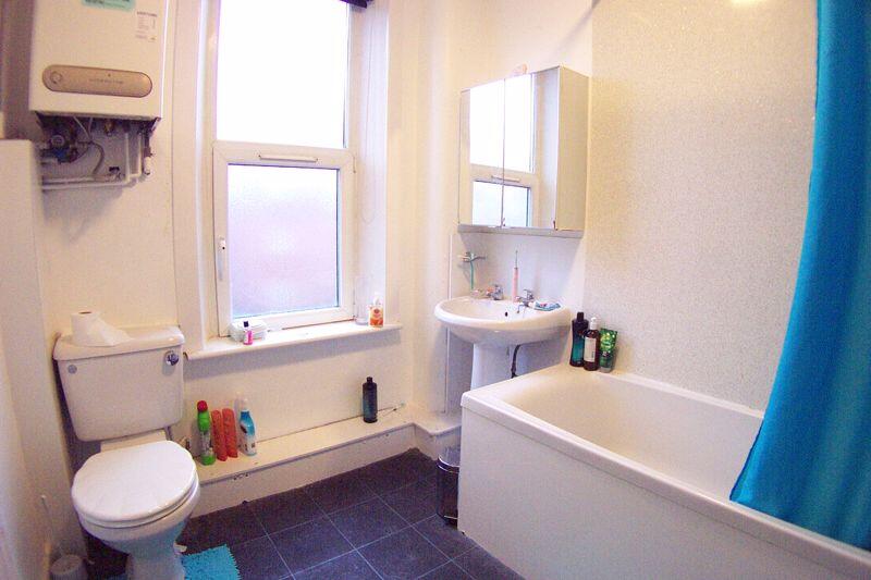 House in Leeds - View 5