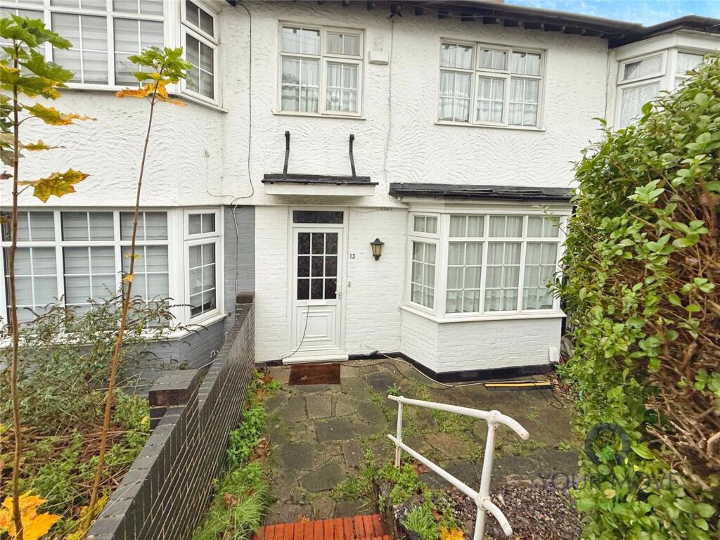 3-bed terraced on Commonwealth Way, London, SE2, £425,000