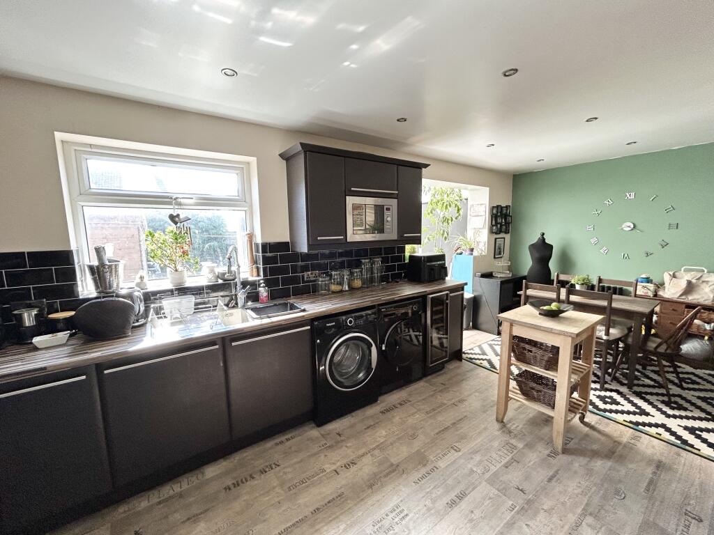 House in Sefton, Liverpool City Region - View 3