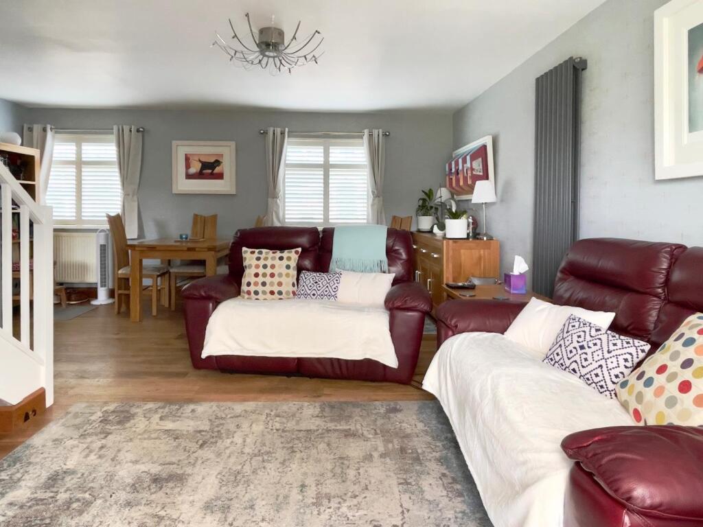 House in Dinas Powys, Vale of Glamorgan - More