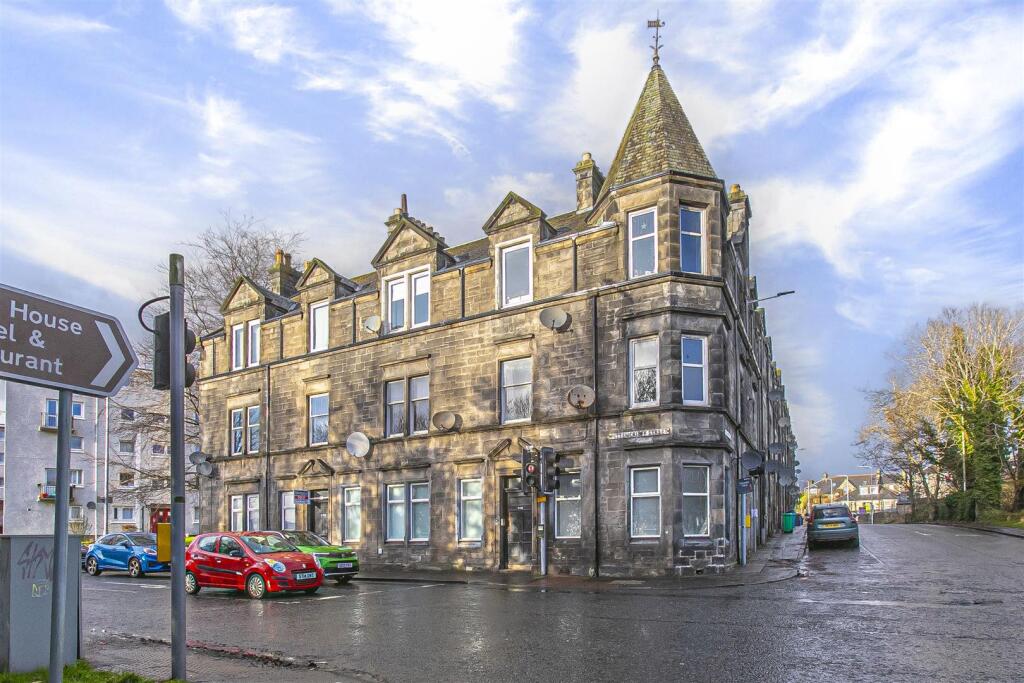 Main image of property: 168D Pittencrieff Street, Dunfermline, KY12 8AW