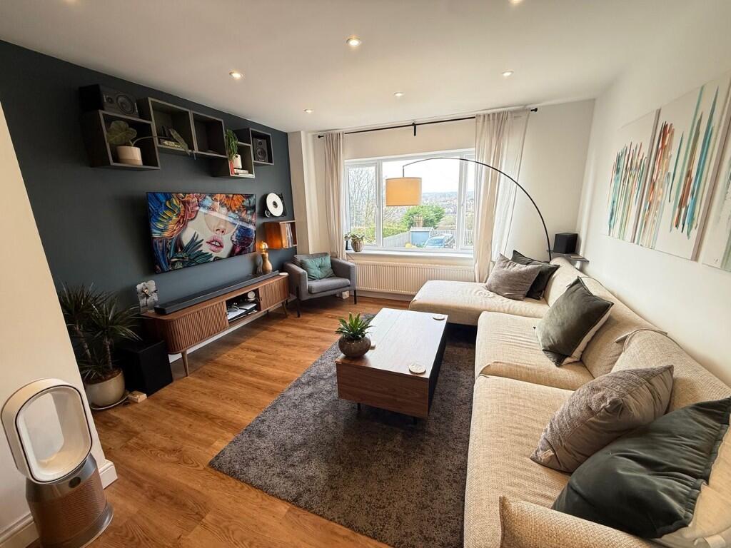 7 Keswick Close, Halifax, West Yorkshire, HX3 9BP photo 3