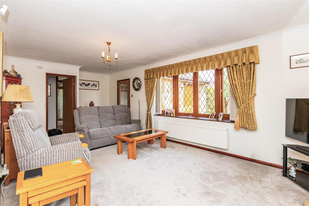Fineshade Close, Barton Seagrave - More