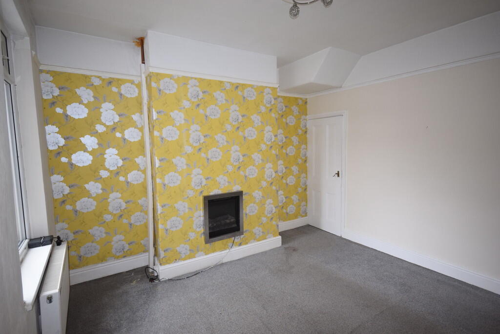 House in Lancaster - View 5