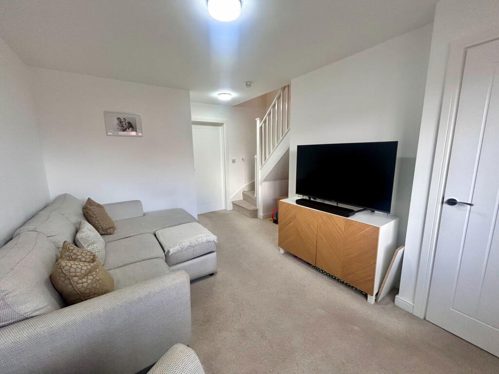 Holden Drive, Swadlincote, DE11 7FR photo 2