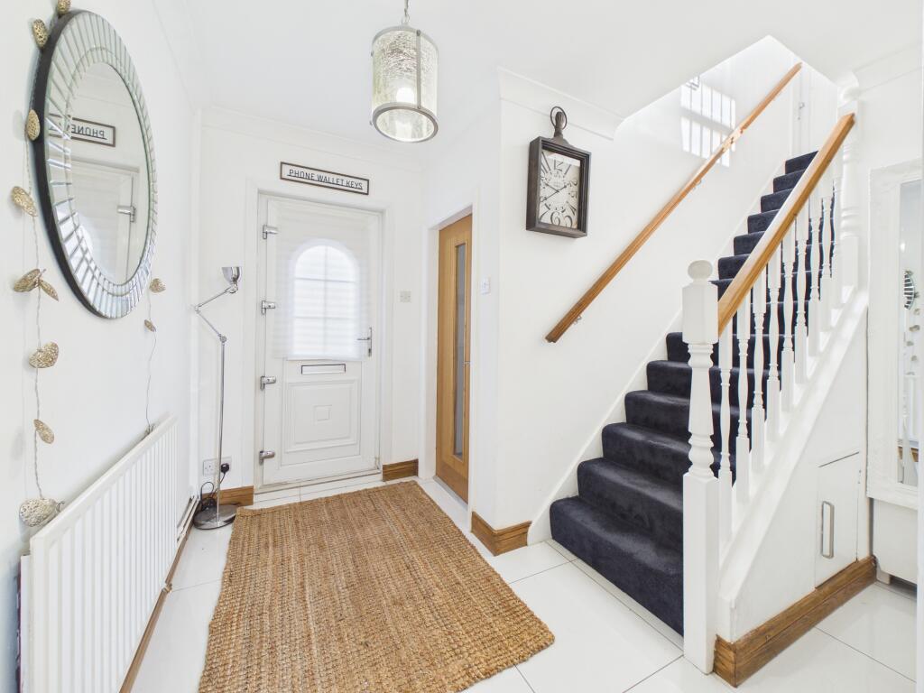 3 Merridale Road photo 4