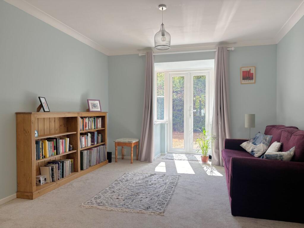 Apartment in Letchworth, Hertfordshire - View 5