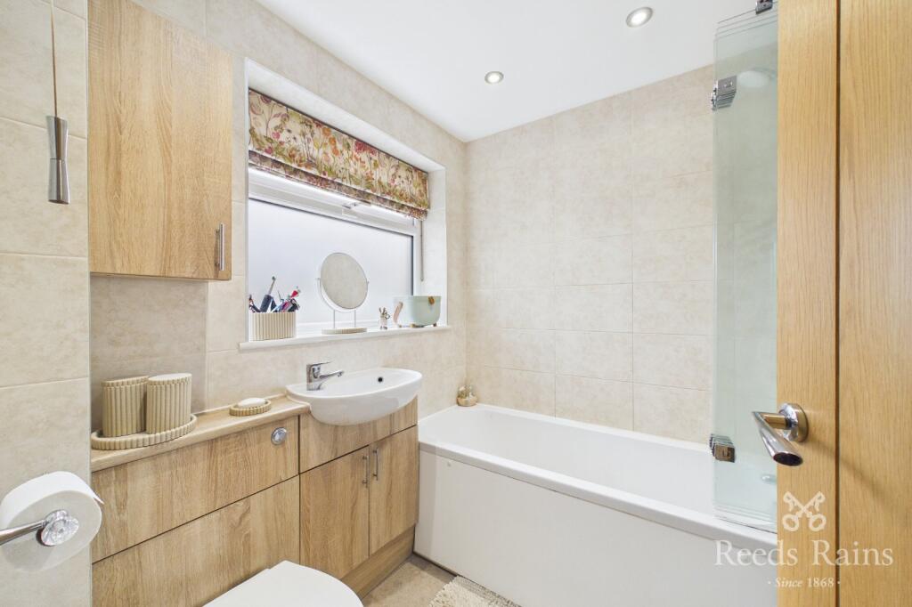 House in York - View 5