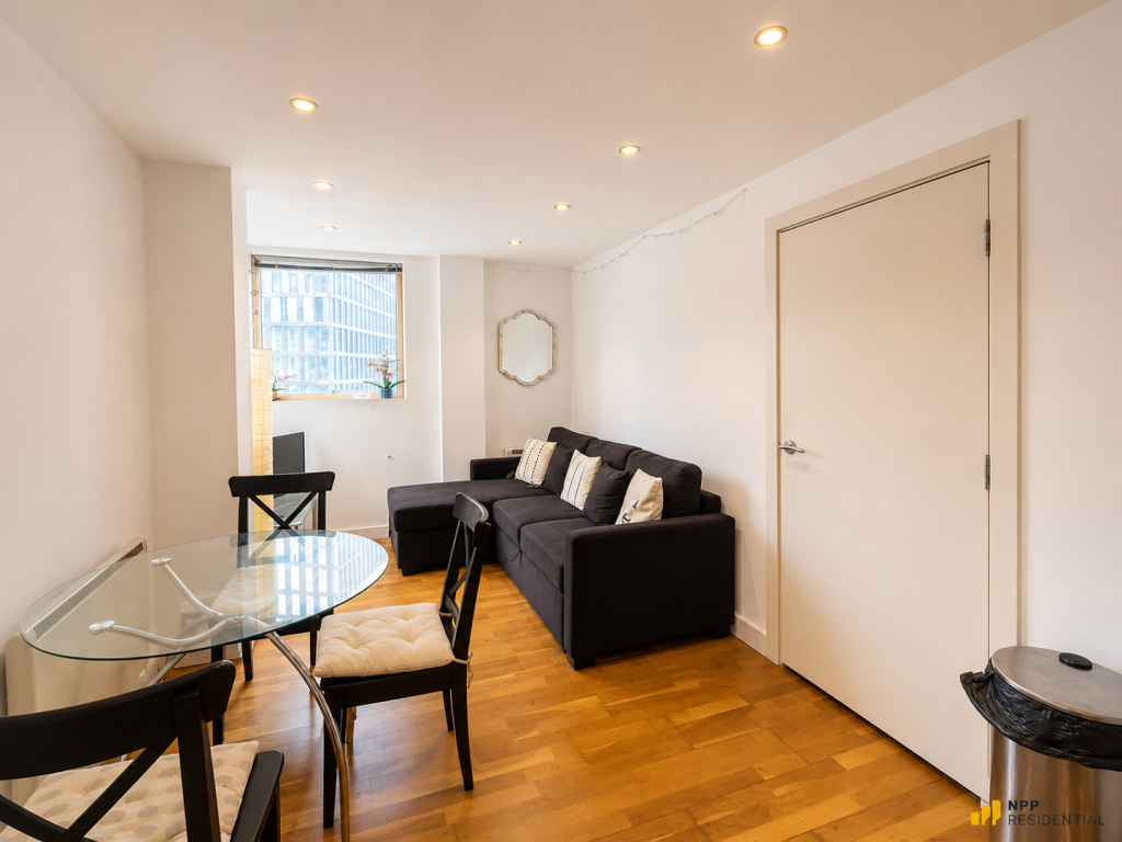 Apartment in Manchester - View 3