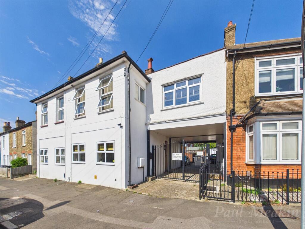 Main image of property: Sanderstead Road, South Croydon