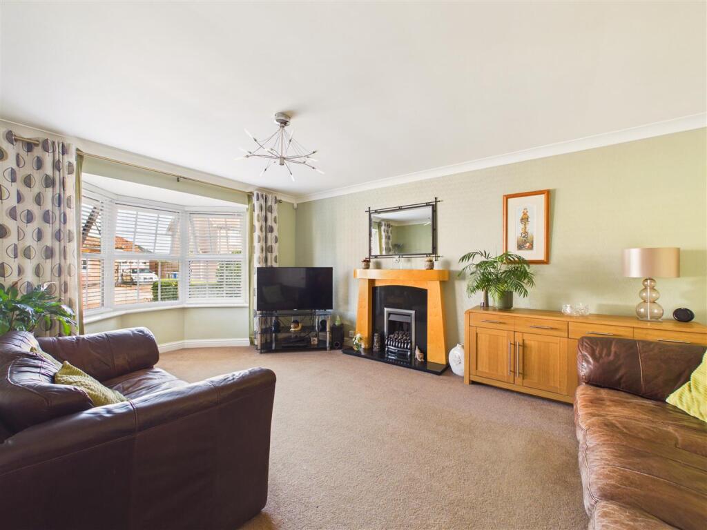 House in Hull, Gilberdyke - More