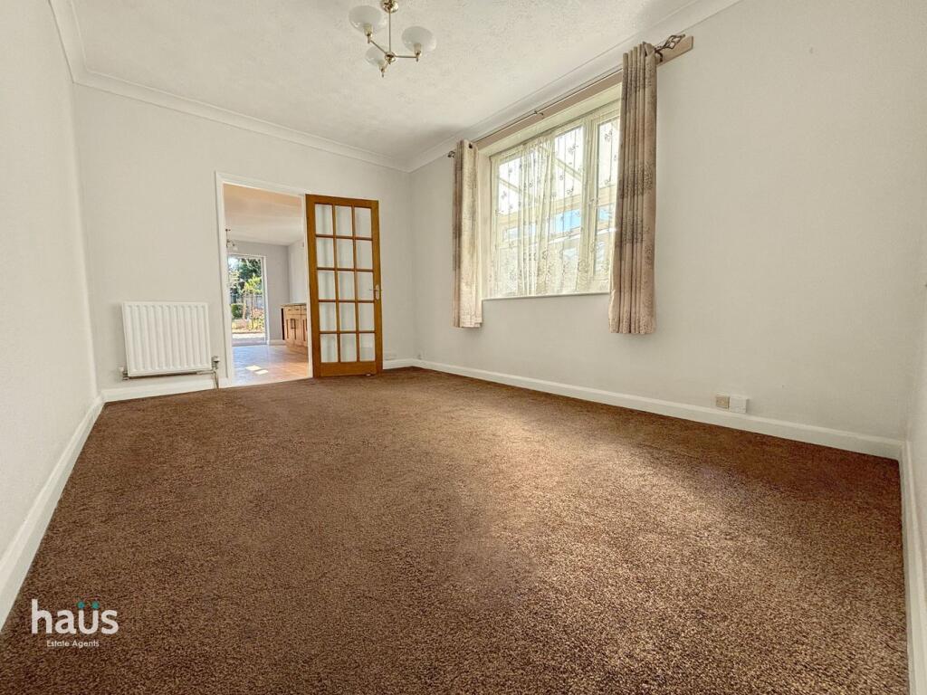 House in Gillingham, Medway - More