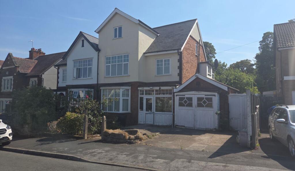 220 Pineapple Road, Stirchley, Birmingham, West Midlands, B30 2TY