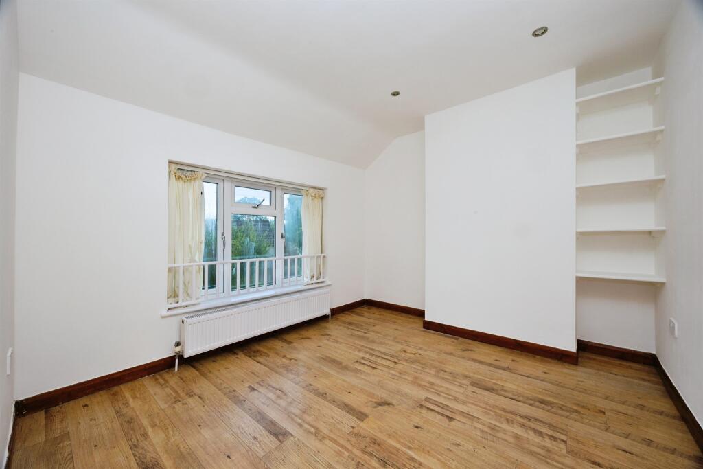 Apartment in Ashford, Kent - View 2