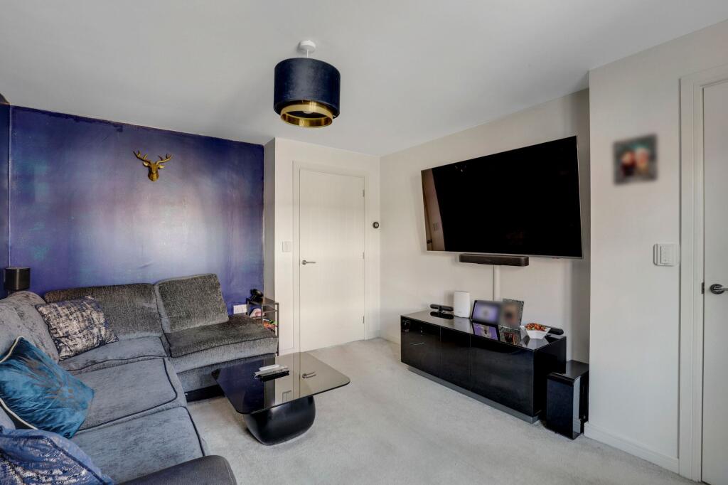 House in Ashfield, Butlers Hill, Hucknall - View 4