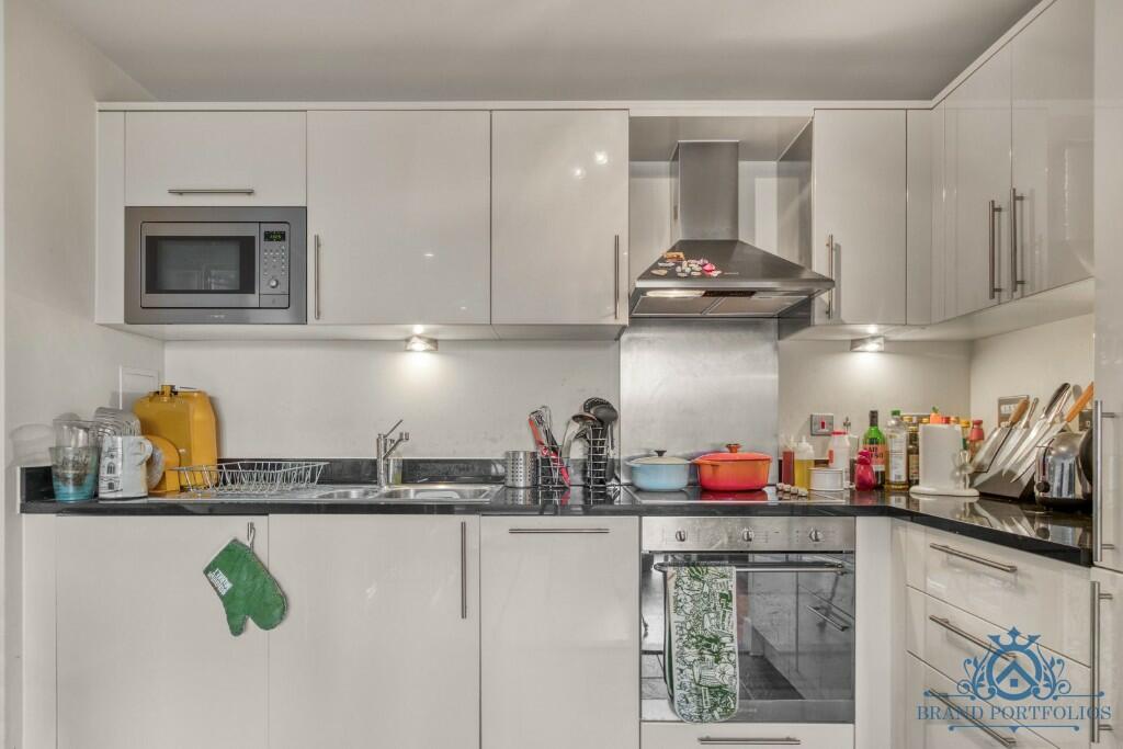 Apartment in London - View 5
