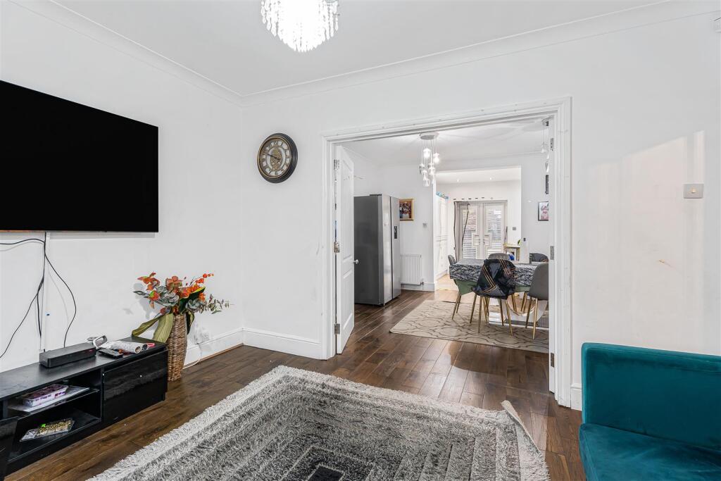 House in London - View 4