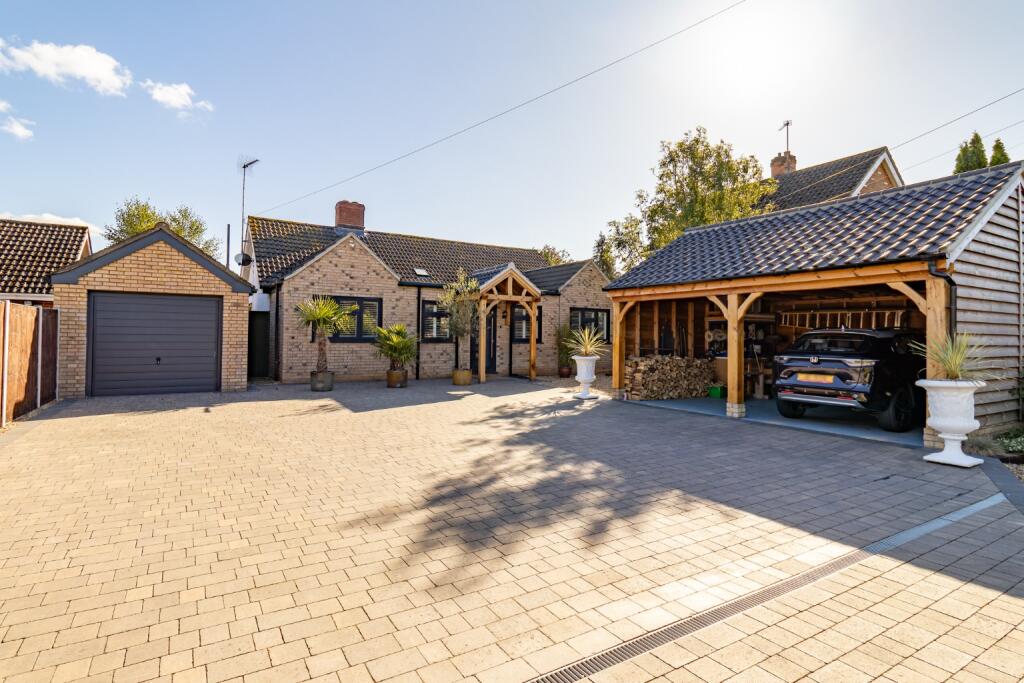 4-bed bungalow on South Wootton, King's Lynn, Norfolk, PE30, £675,000