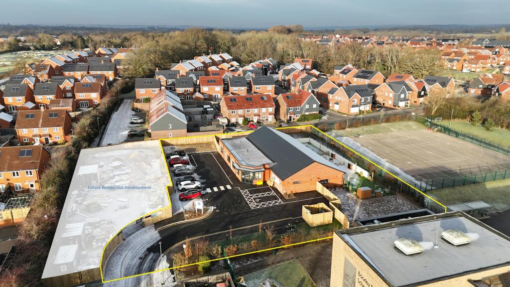 Main image of property: Happy Days Investment, Nairn Road, Botley, Southampton, SO32 2SH