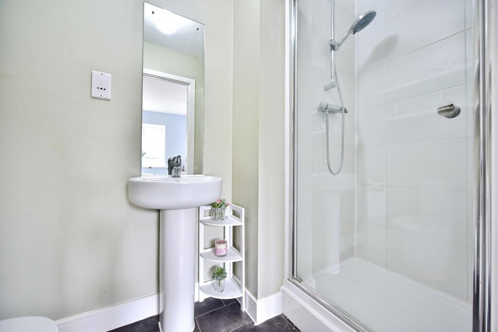 House in Maidstone, Kent - View 5