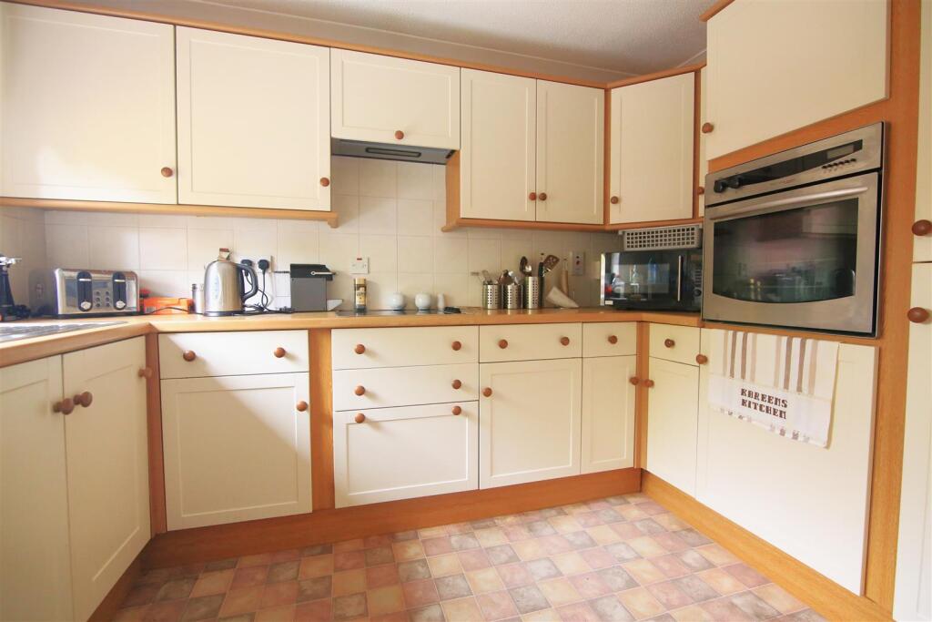 House in Rugby, Dunchurch - View 3