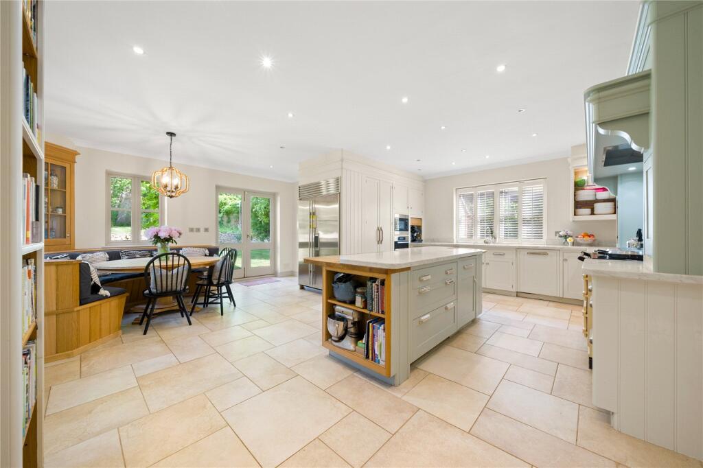 Meadway, Esher, KT10 – pohled 5
