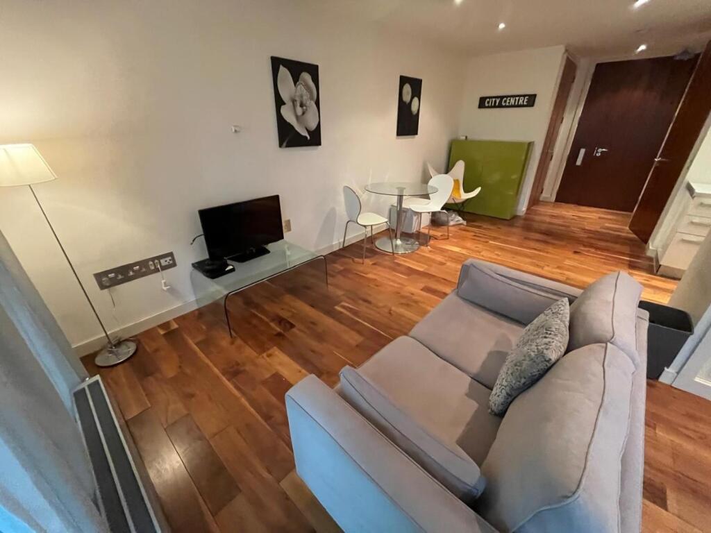 Studio flat for rent