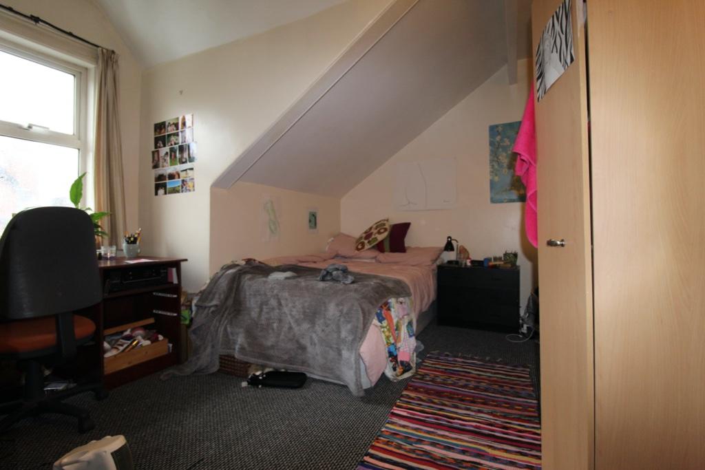 6 bedroom terraced house for rent