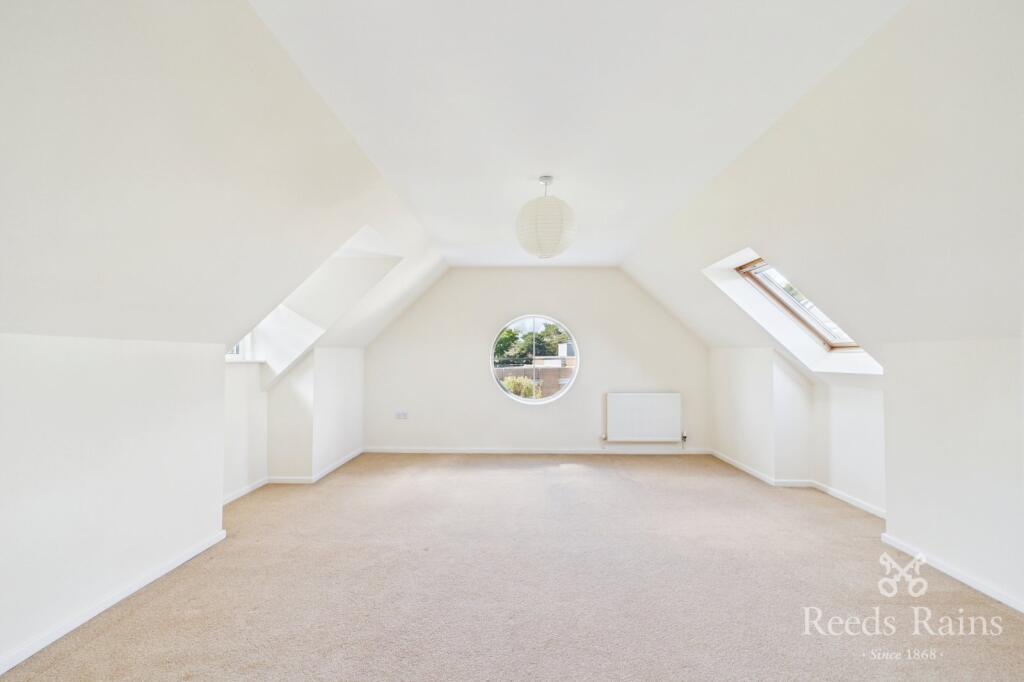 House in Sheffield, South Yorkshire - View 5