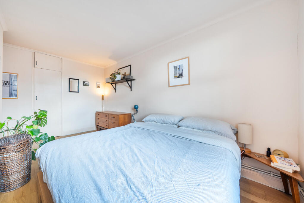 Apartment in London - View 3