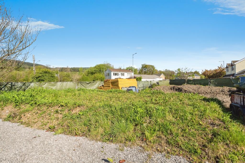Garbett Place, Crynant, Neath - View 2
