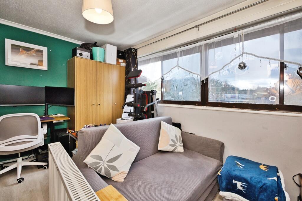 Additional image 3 of Ivel Court, YEOVIL