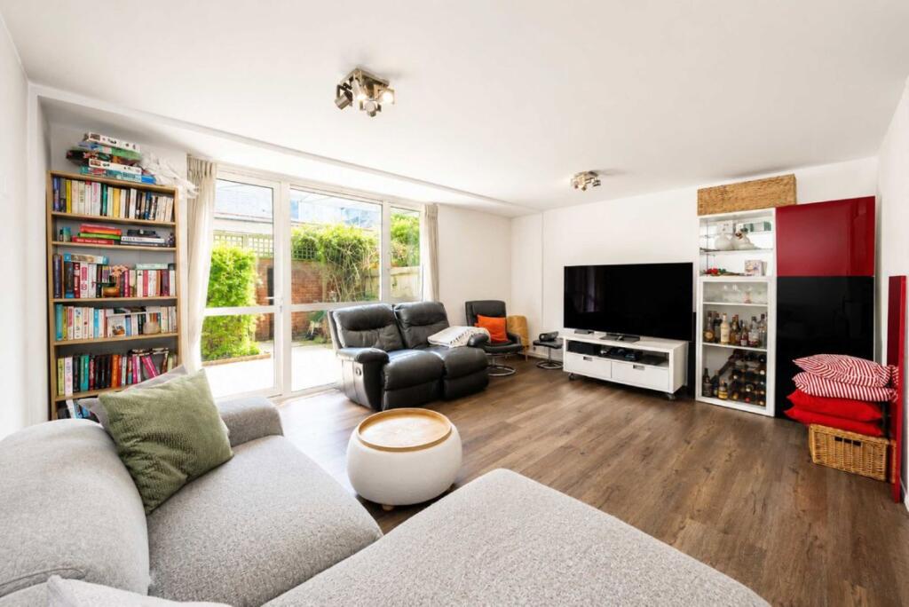 Main image of property: Kilburn Lane, North Kensington