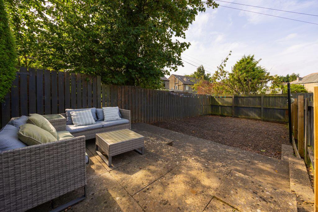 Apartment in Edinburgh, Carrick Knowe, Corstorphine - More