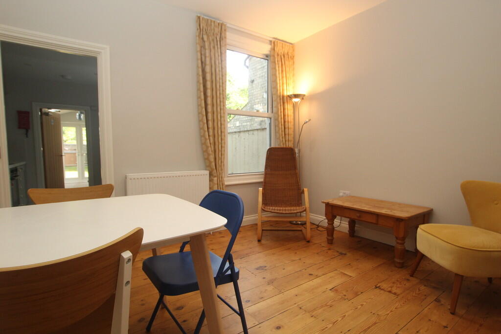 House in Cambridge, Petersfield - View 3