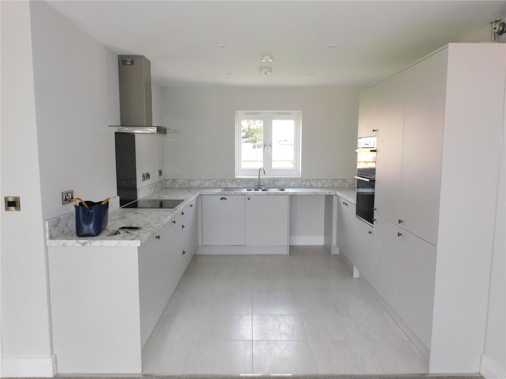House in Dorchester - View 2