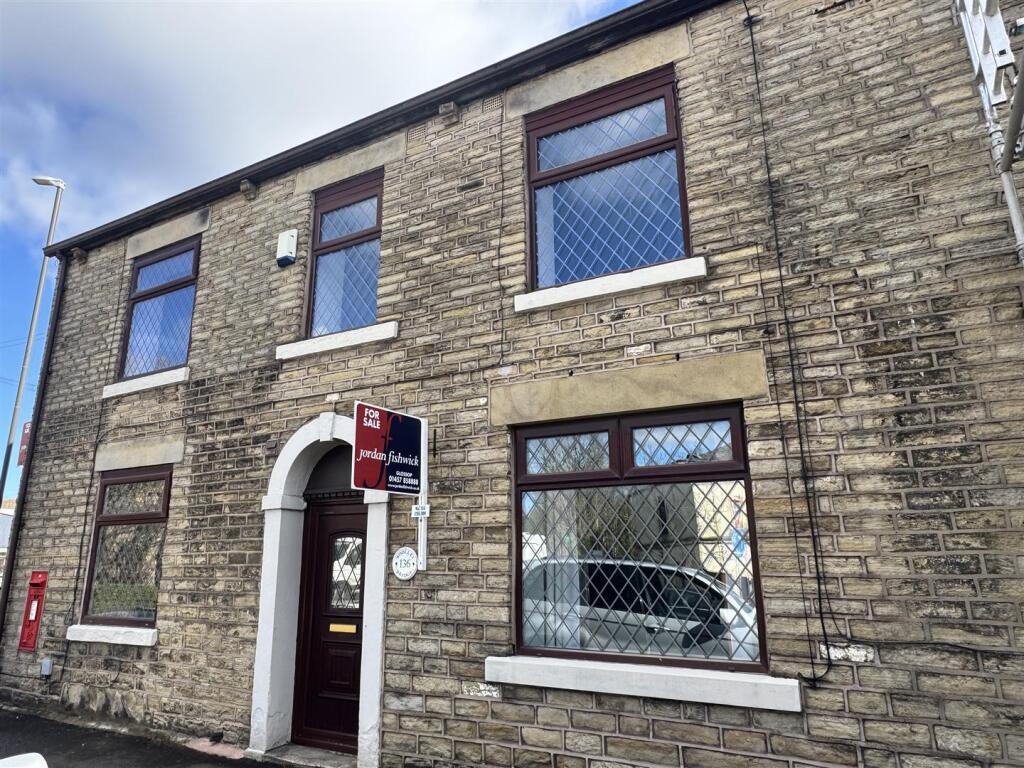 Main image of property: Woolley Bridge Hadfield Glossop