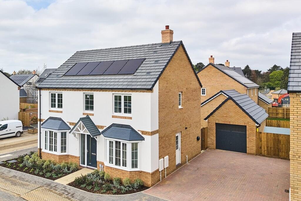 Main image of property: Bullens Green Lane,
Colney Heath,
AL4 0QR