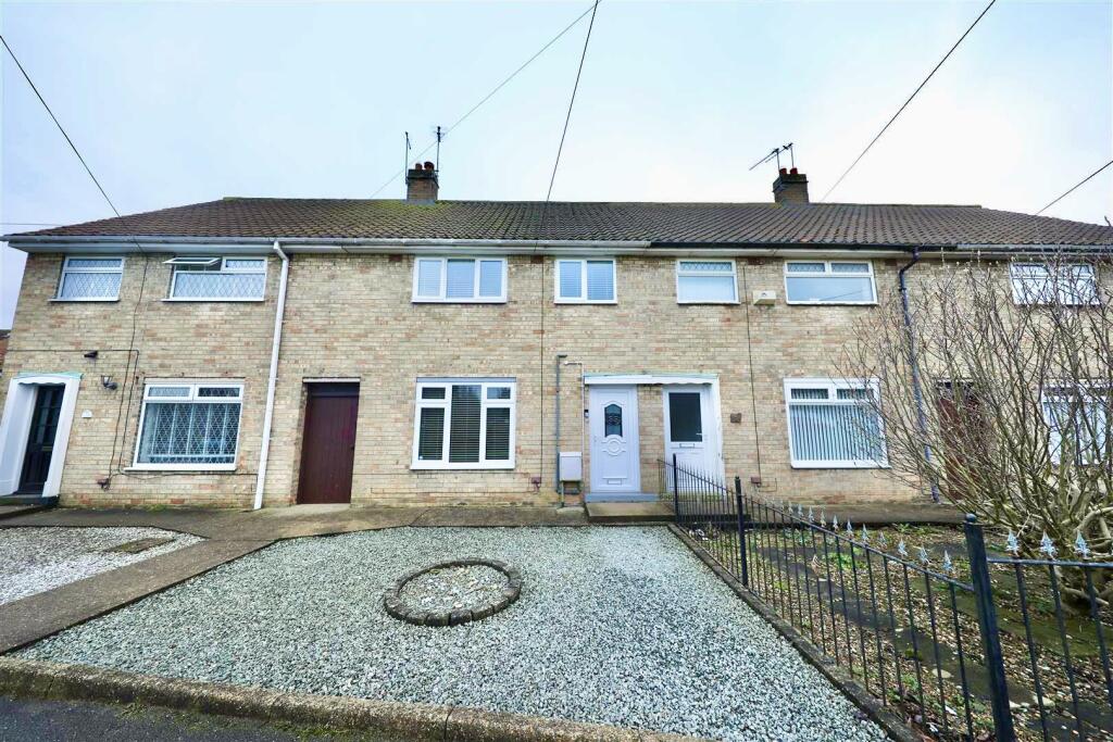 3-bed terraced on Mallard Road, Hull, £130,000