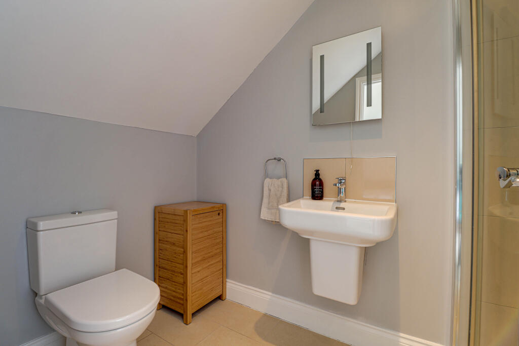 Additional image 21 of Pipers Avenue, Harpenden, Hertfordshire, AL5