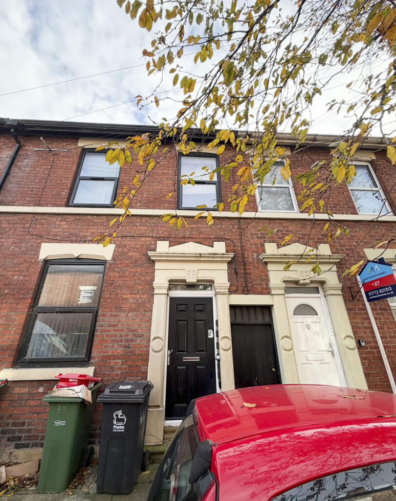 Main image of property: Wellington Street, Preston, PR1 8TQ