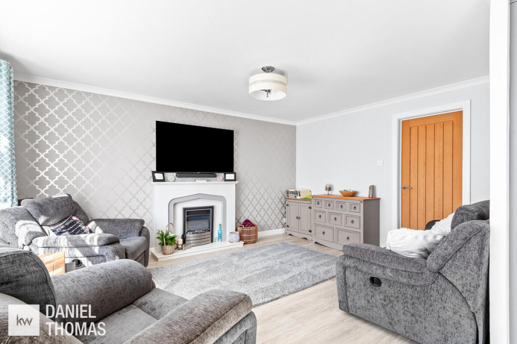 House in Epping Forest, Waltham Abbey - View 3