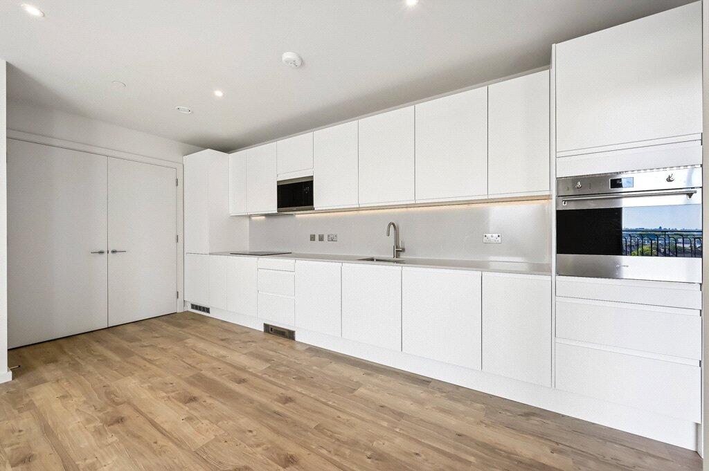 Apartment in London - View 5