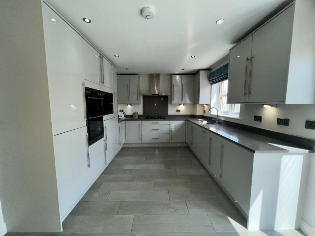 Applecross Grove, Wynyard Park, Billingham photo 5