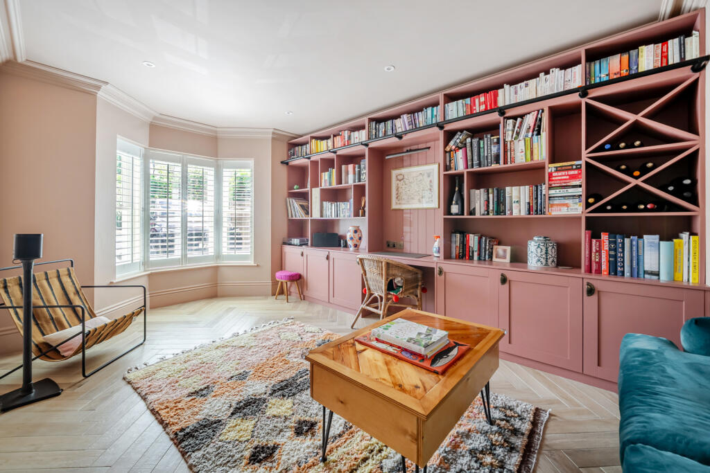 House in Weybridge - More