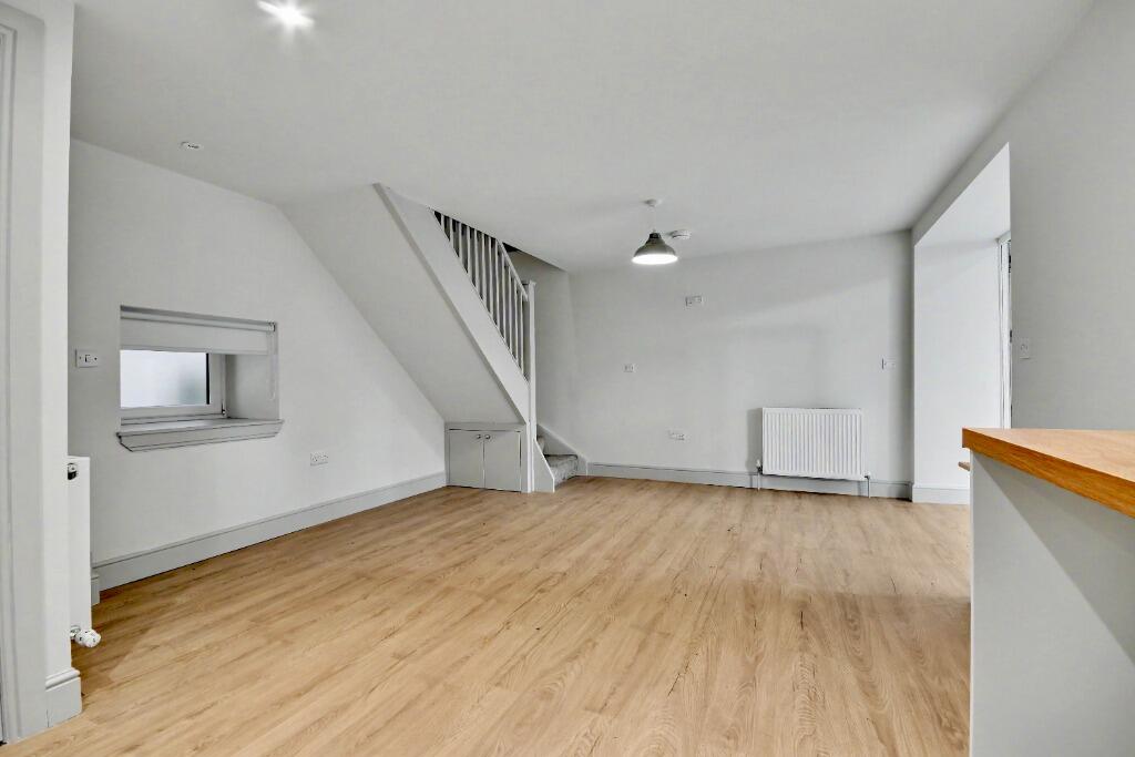 House in Paisley, Inverclyde - View 5